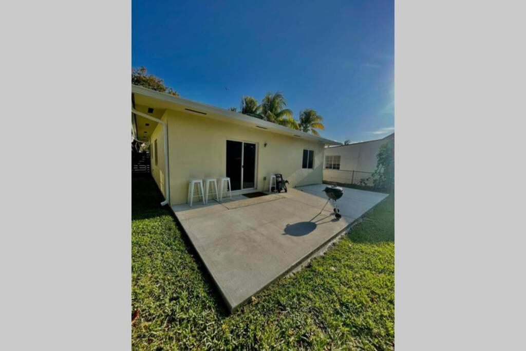 Villa New House On The Block Near Miami Airport. Exterior foto